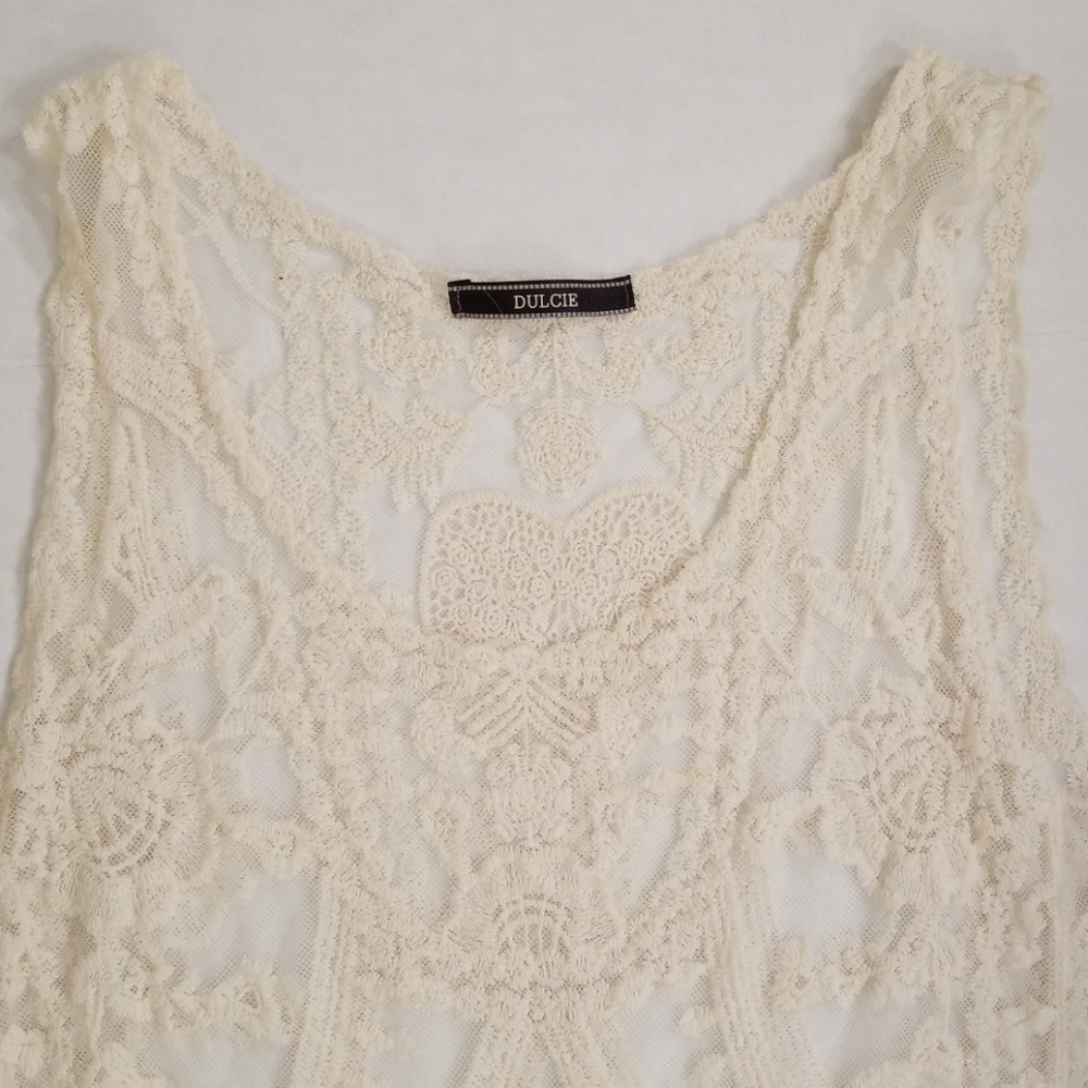 Dulcie lace tank top - Picture 3 of 5